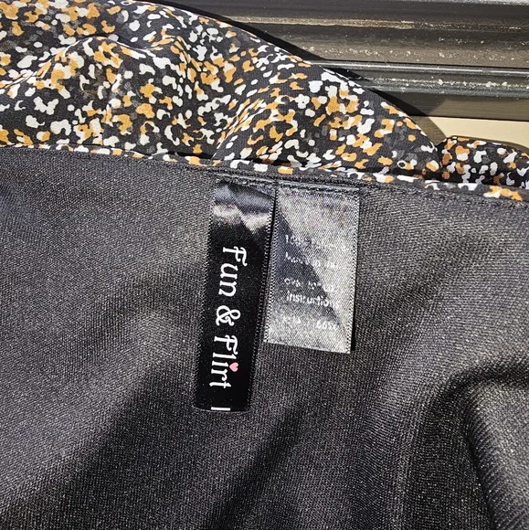 Wrap design blouse colorful - Picture 2 of 5